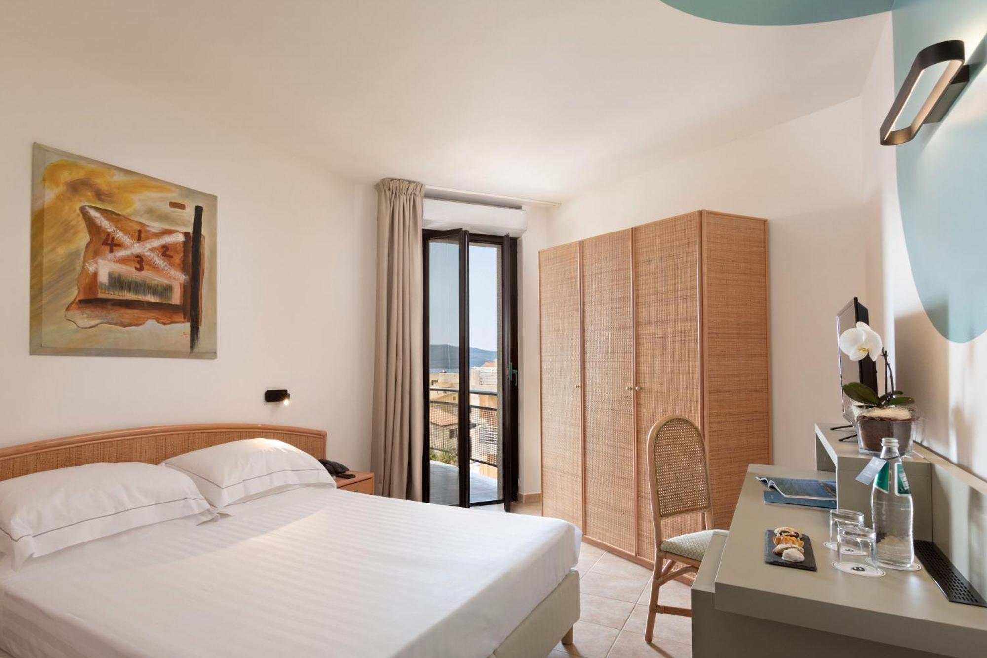 Rina Hotel Альгеро Екстер'єр фото